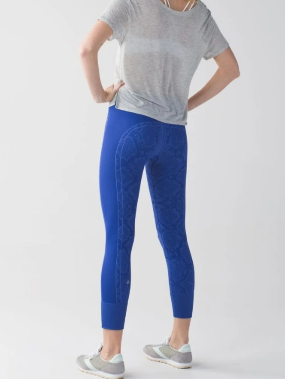 Lululemon Ebb To Street Pant Blue Seamless Leggings Size 2